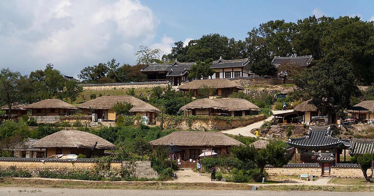 Яндон — традиционная корейская деревня времён династии Чосон